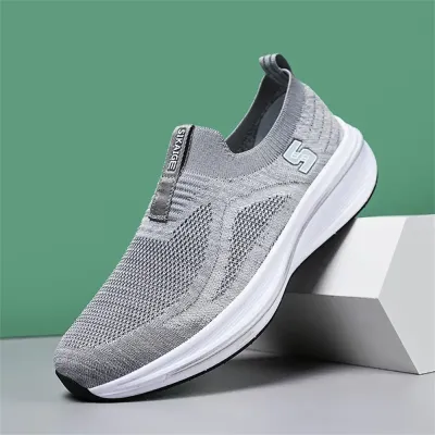 FASHION TREND LIGHTWEIGHT SPORTS SHOES